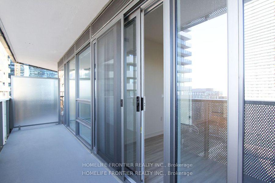 Photo 5 of Unit 2007, 55 Cooper Street, Toronto, Waterfront Communities — HOMEH