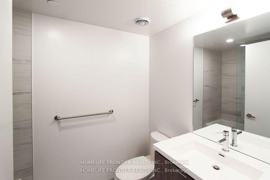 Photo 6 of Unit 2007, 55 Cooper Street, Toronto, Waterfront Communities — HOMEH