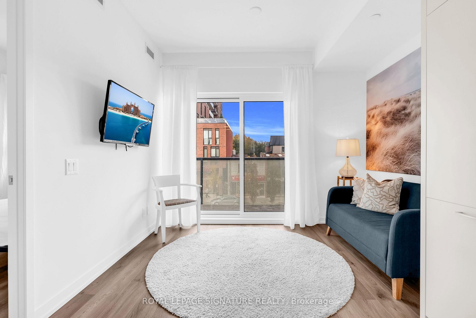 Photo 5 of Unit 212, 863 St. Clair Avenue W, Toronto, Wychwood — HOMEH