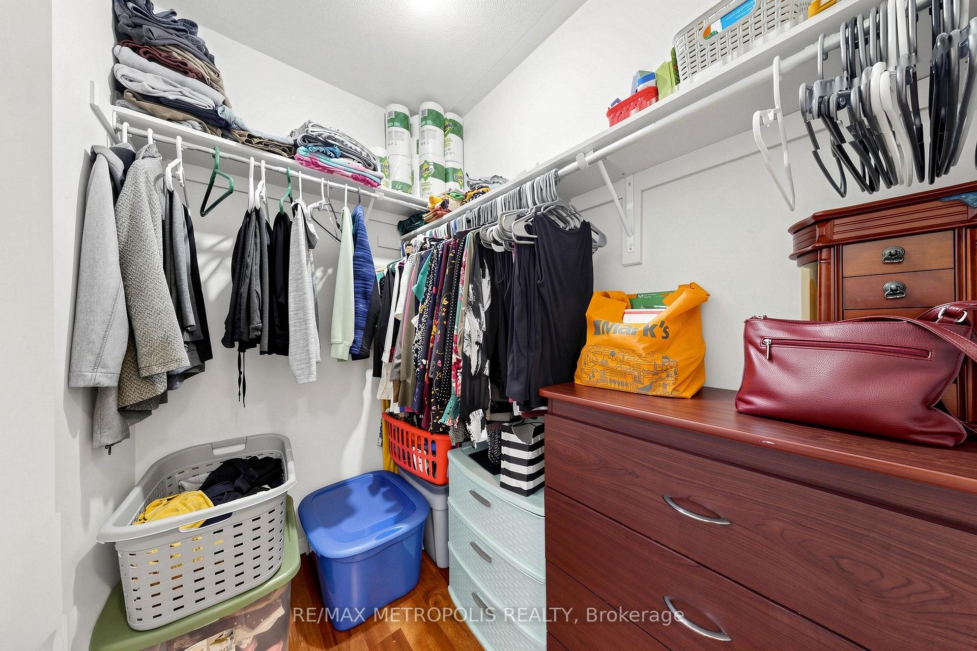 Photo 29 of 1913 Liatris Drive, Pickering, Duffin Heights — HOMEH