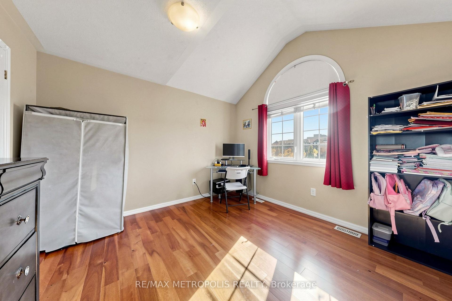 Photo 32 of 1913 Liatris Drive, Pickering, Duffin Heights — HOMEH