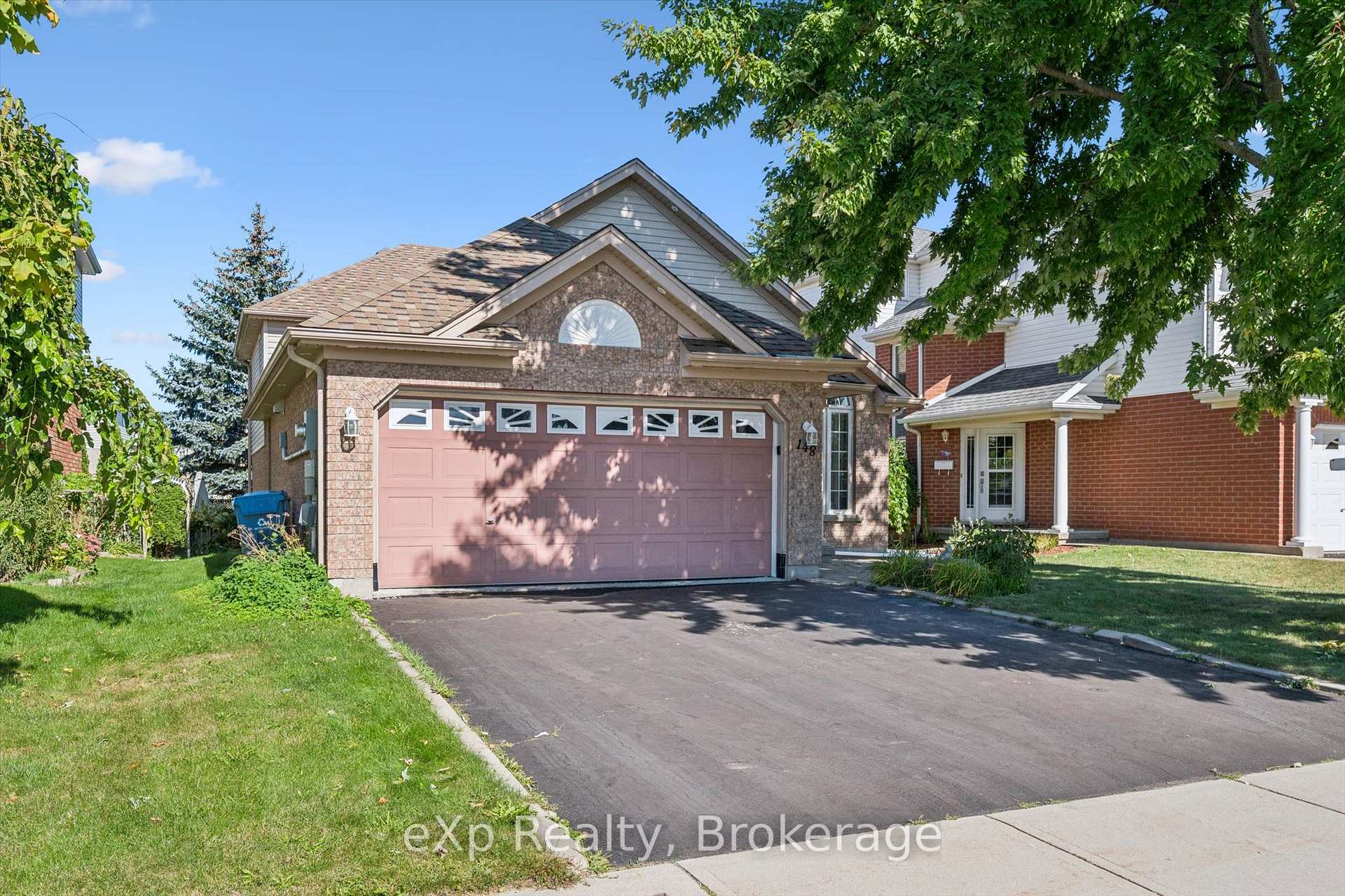 Photo 1 of 148 Clairfields Drive W, Guelph, Clairfields/Hanlon Business Park — HOMEH