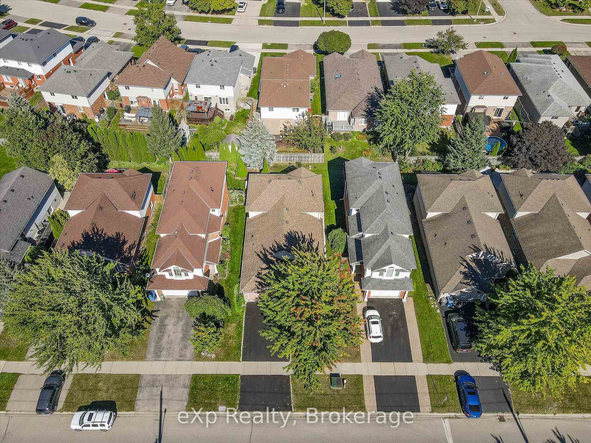 Photo 40 of 148 Clairfields Drive W, Guelph, Clairfields/Hanlon Business Park — HOMEH
