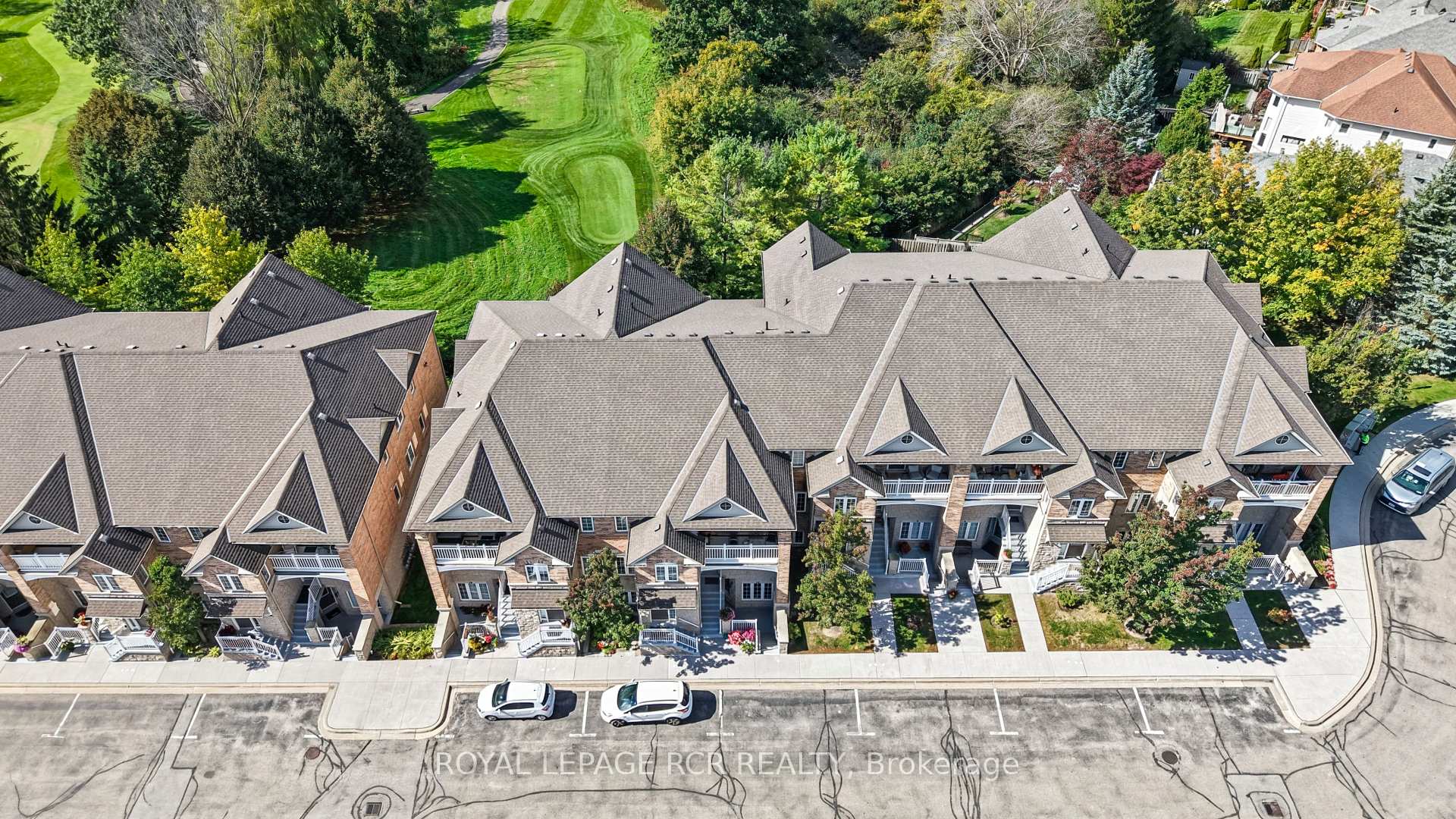 Photo 7 of Unit 11, 520 Silken Laumann Drive, Newmarket, Stonehaven-Wyndham — HOMEH