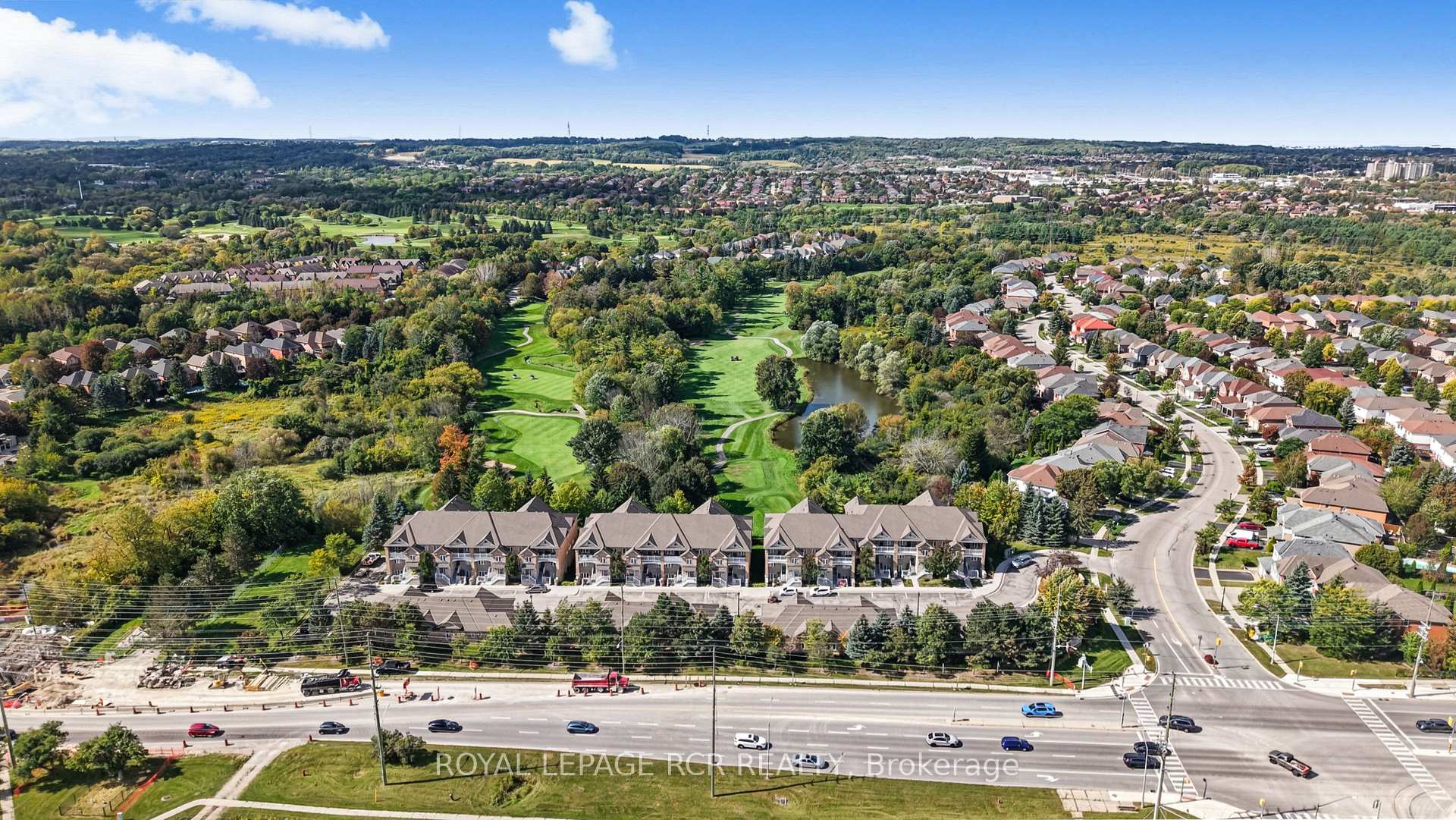Photo 9 of Unit 11, 520 Silken Laumann Drive, Newmarket, Stonehaven-Wyndham — HOMEH