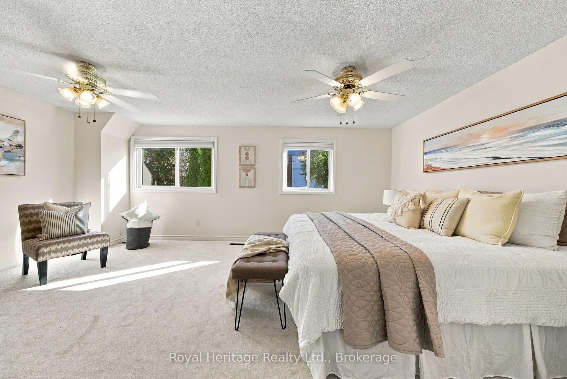Photo 13 of 814 Cavan Court, Oshawa, Vanier — HOMEH