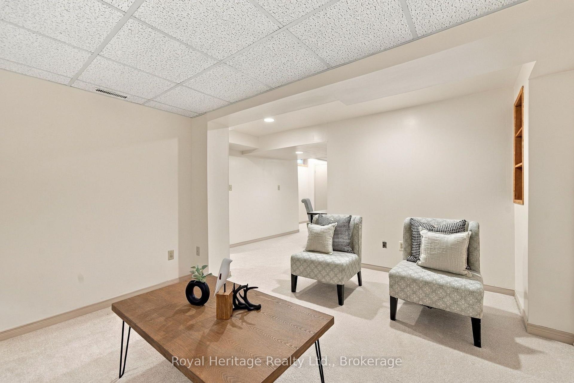 Photo 24 of 814 Cavan Court, Oshawa, Vanier — HOMEH
