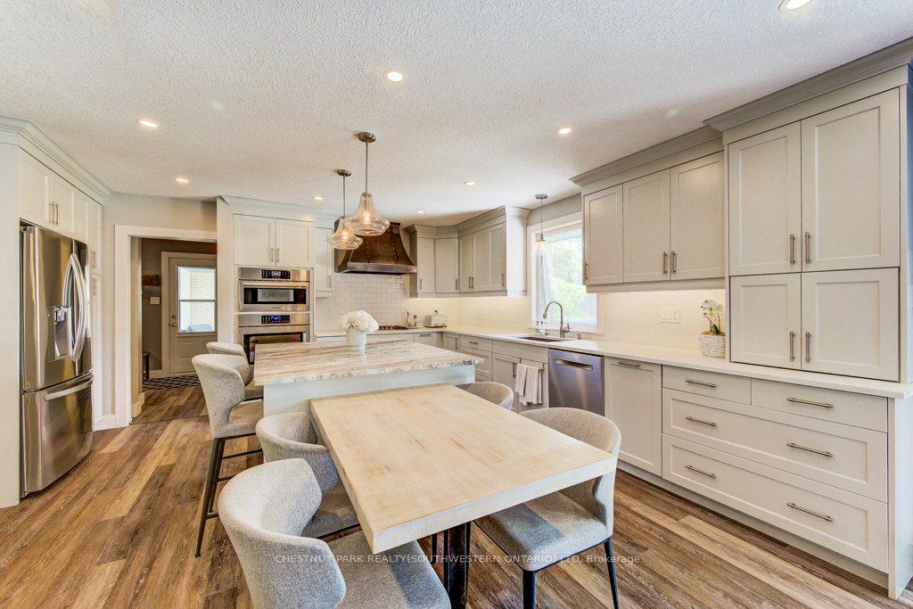 Photo 11 of 345 Old Stone Road, Waterloo, Colonial Acres — HOMEH