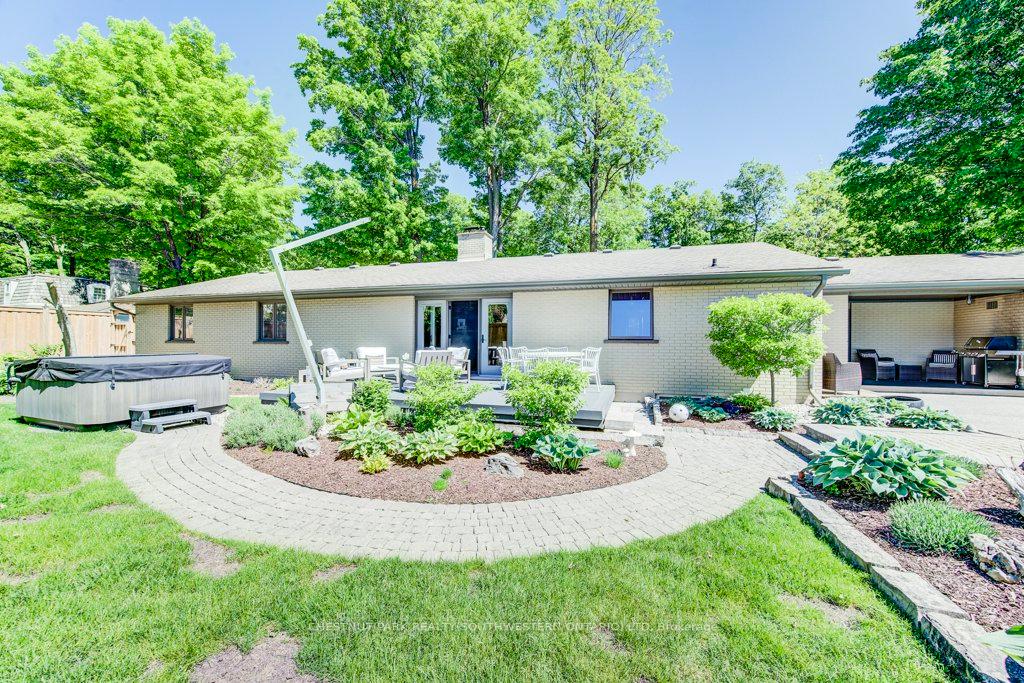 Photo 36 of 345 Old Stone Road, Waterloo, Colonial Acres — HOMEH
