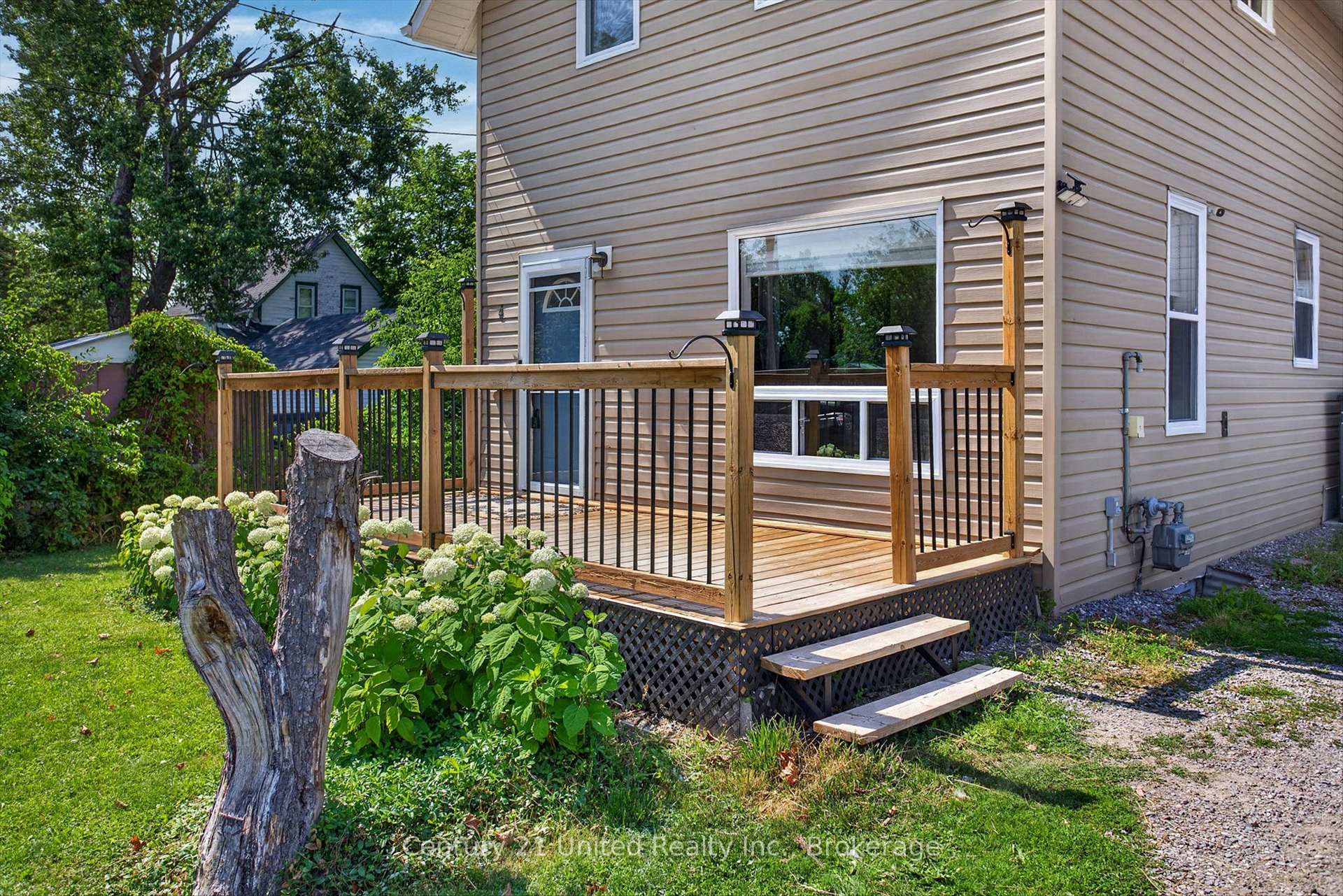 Photo 3 of 4 Bertie Street, Kawartha Lakes, Lindsay — HOMEH