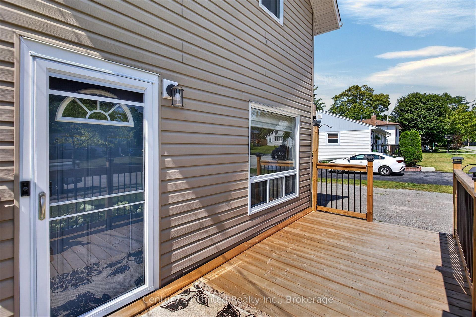 Photo 5 of 4 Bertie Street, Kawartha Lakes, Lindsay — HOMEH