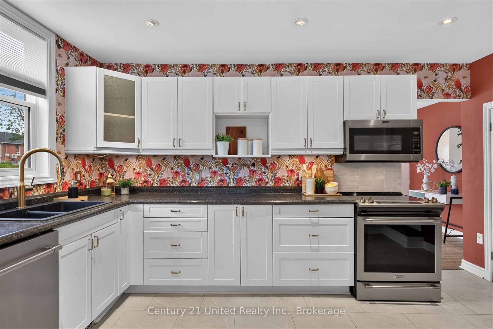 Photo 11 of 4 Bertie Street, Kawartha Lakes, Lindsay — HOMEH