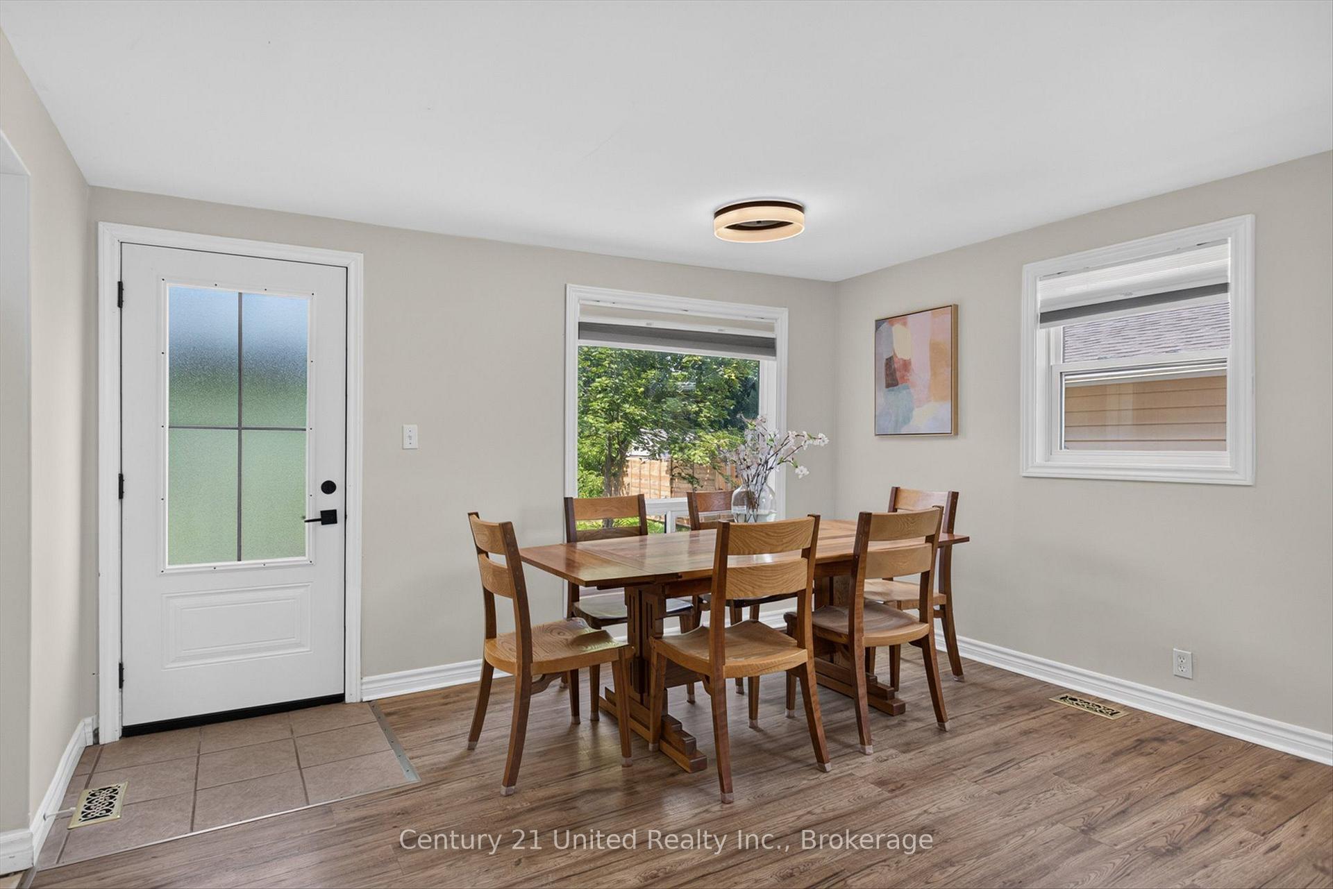 Photo 15 of 4 Bertie Street, Kawartha Lakes, Lindsay — HOMEH