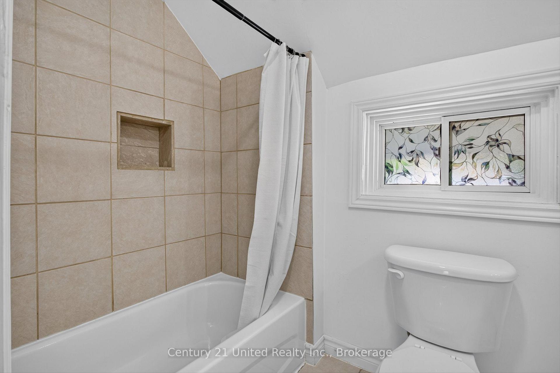 Photo 27 of 4 Bertie Street, Kawartha Lakes, Lindsay — HOMEH