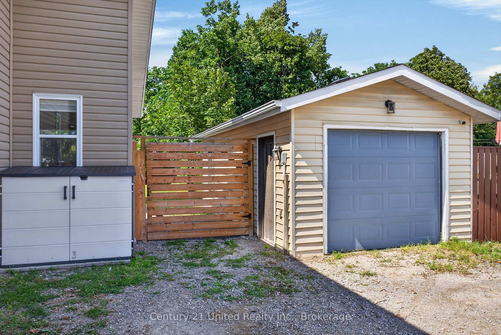 Photo 32 of 4 Bertie Street, Kawartha Lakes, Lindsay — HOMEH