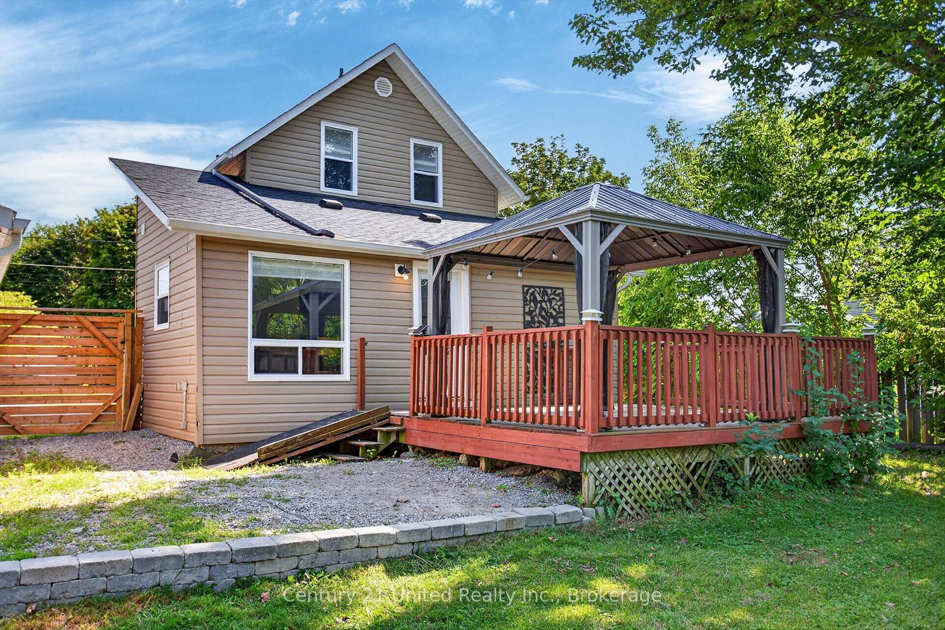 Photo 35 of 4 Bertie Street, Kawartha Lakes, Lindsay — HOMEH