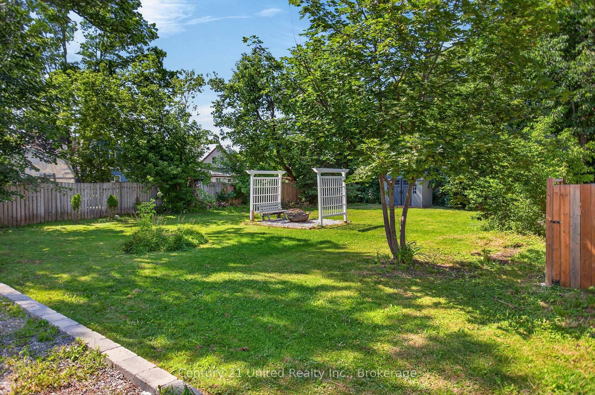 Photo 43 of 4 Bertie Street, Kawartha Lakes, Lindsay — HOMEH