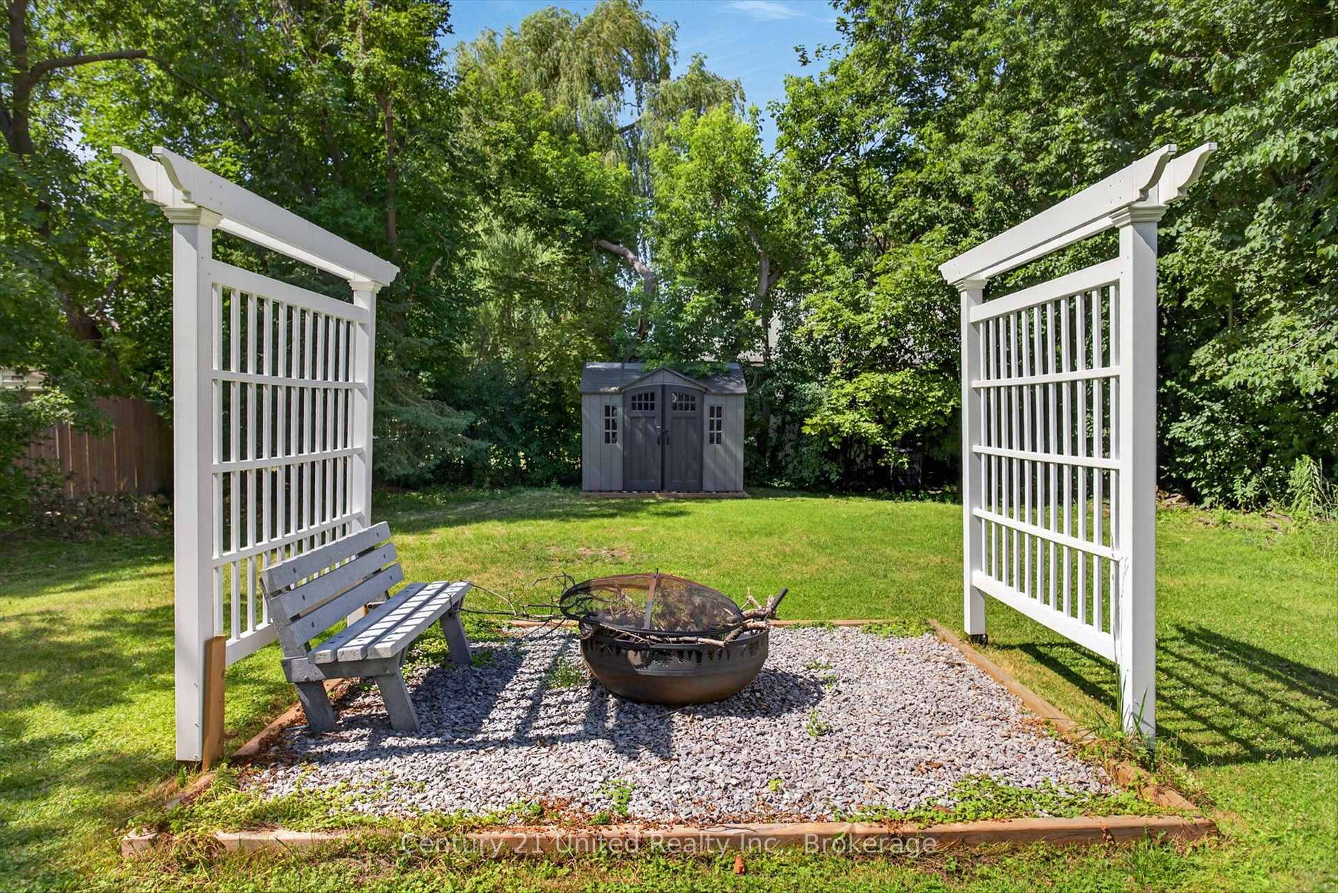 Photo 44 of 4 Bertie Street, Kawartha Lakes, Lindsay — HOMEH