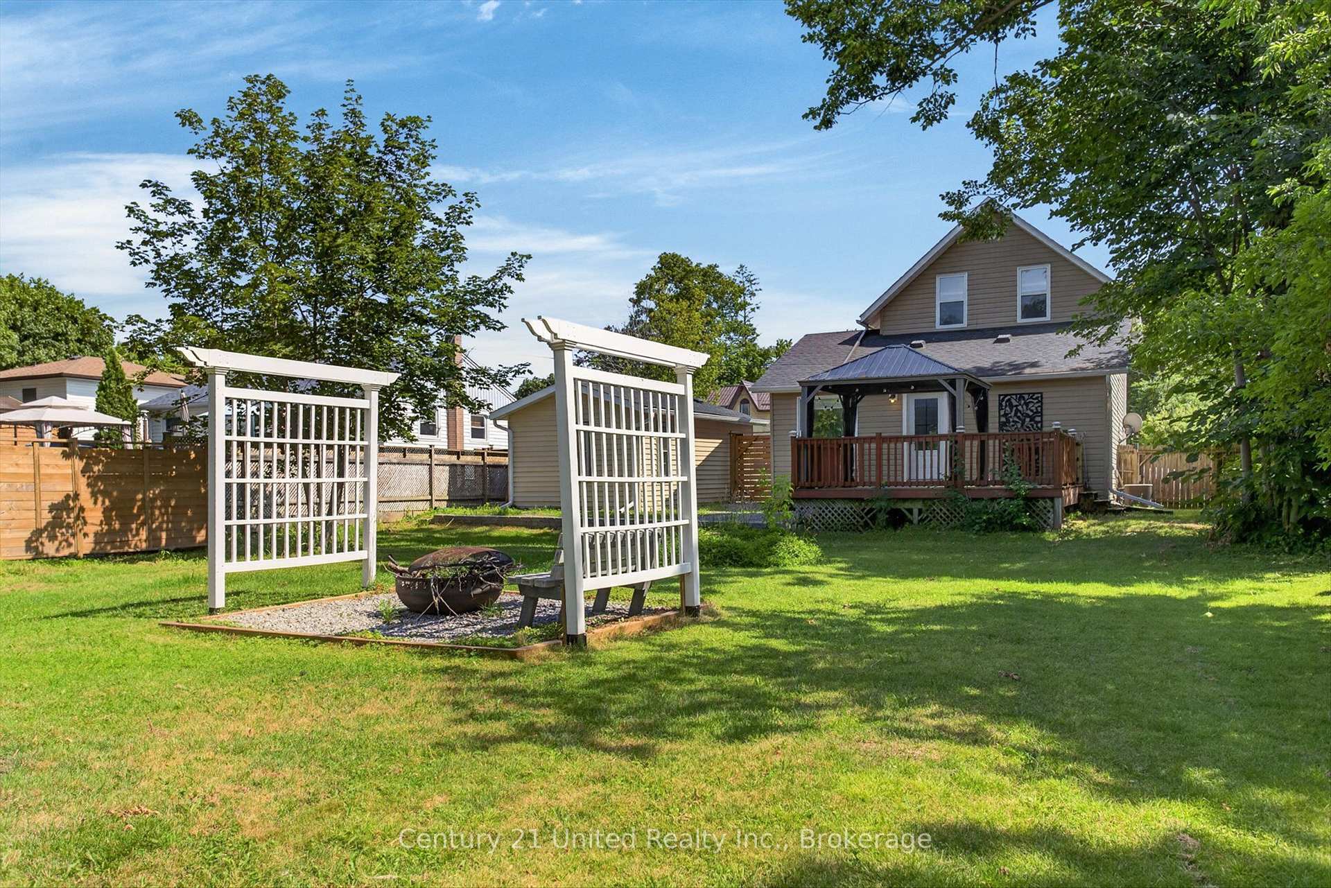 Photo 47 of 4 Bertie Street, Kawartha Lakes, Lindsay — HOMEH