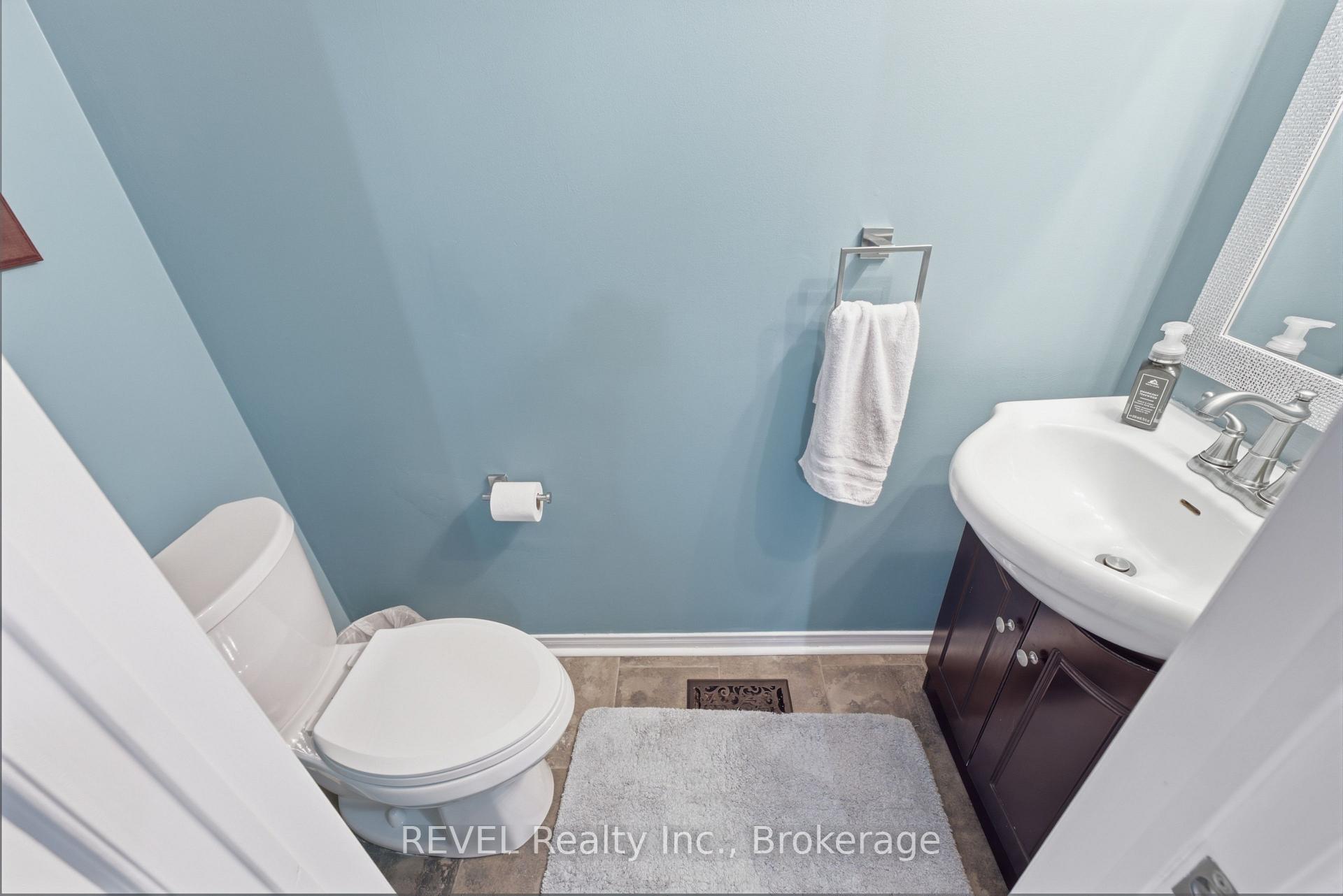 Photo 18 of 20 Hayloft Court, Brampton, Fletcher's Creek Village — HOMEH