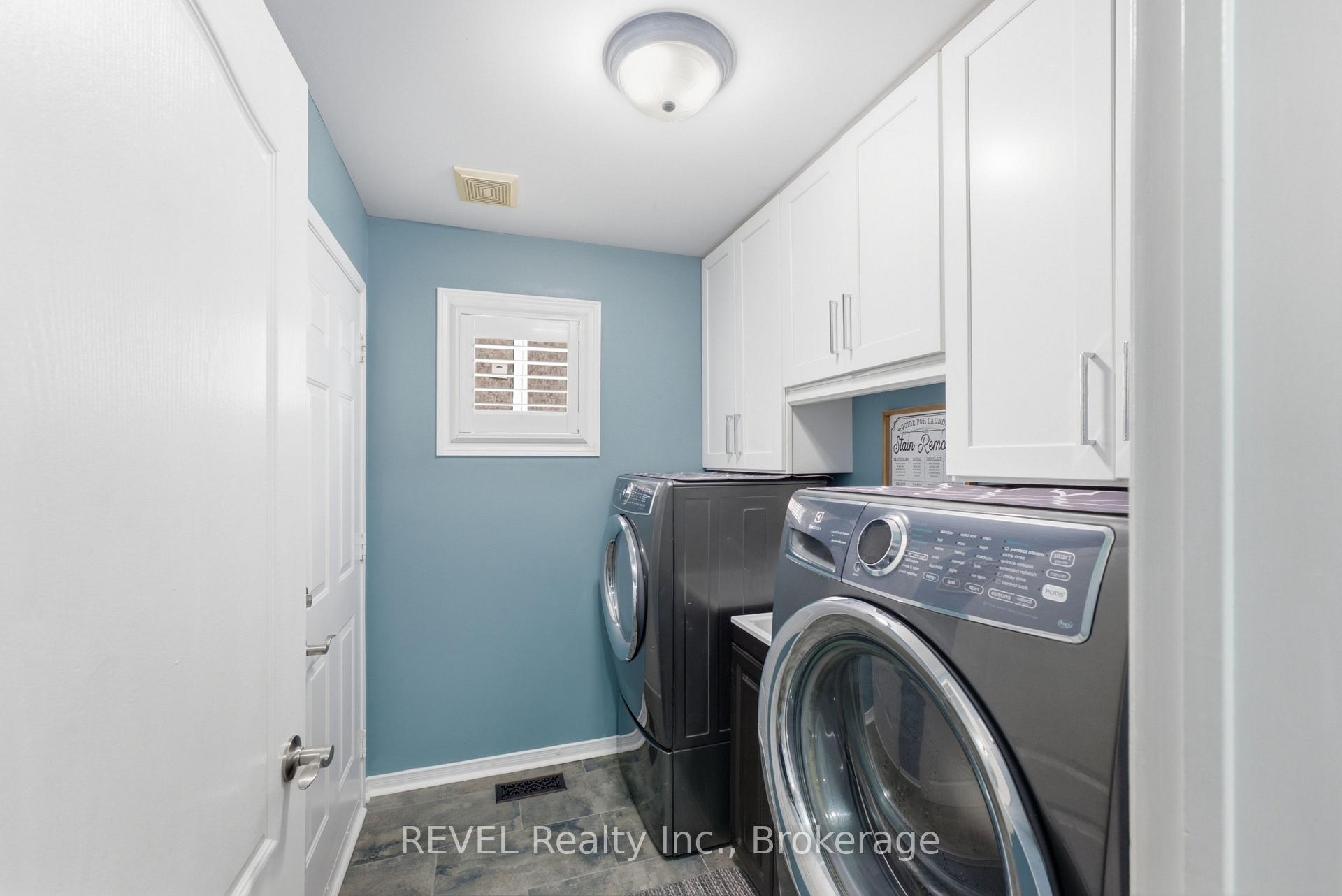 Photo 19 of 20 Hayloft Court, Brampton, Fletcher's Creek Village — HOMEH
