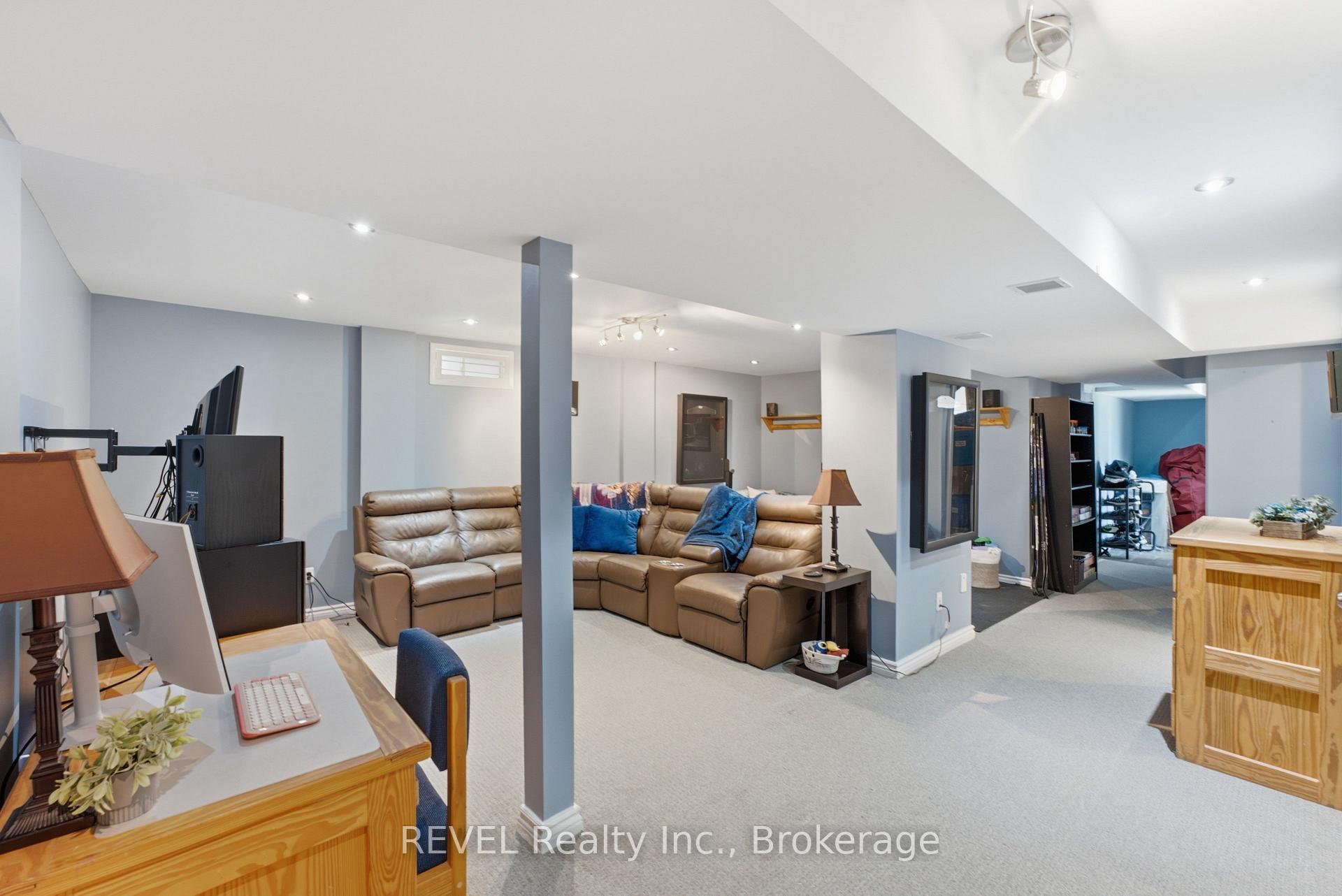 Photo 39 of 20 Hayloft Court, Brampton, Fletcher's Creek Village — HOMEH