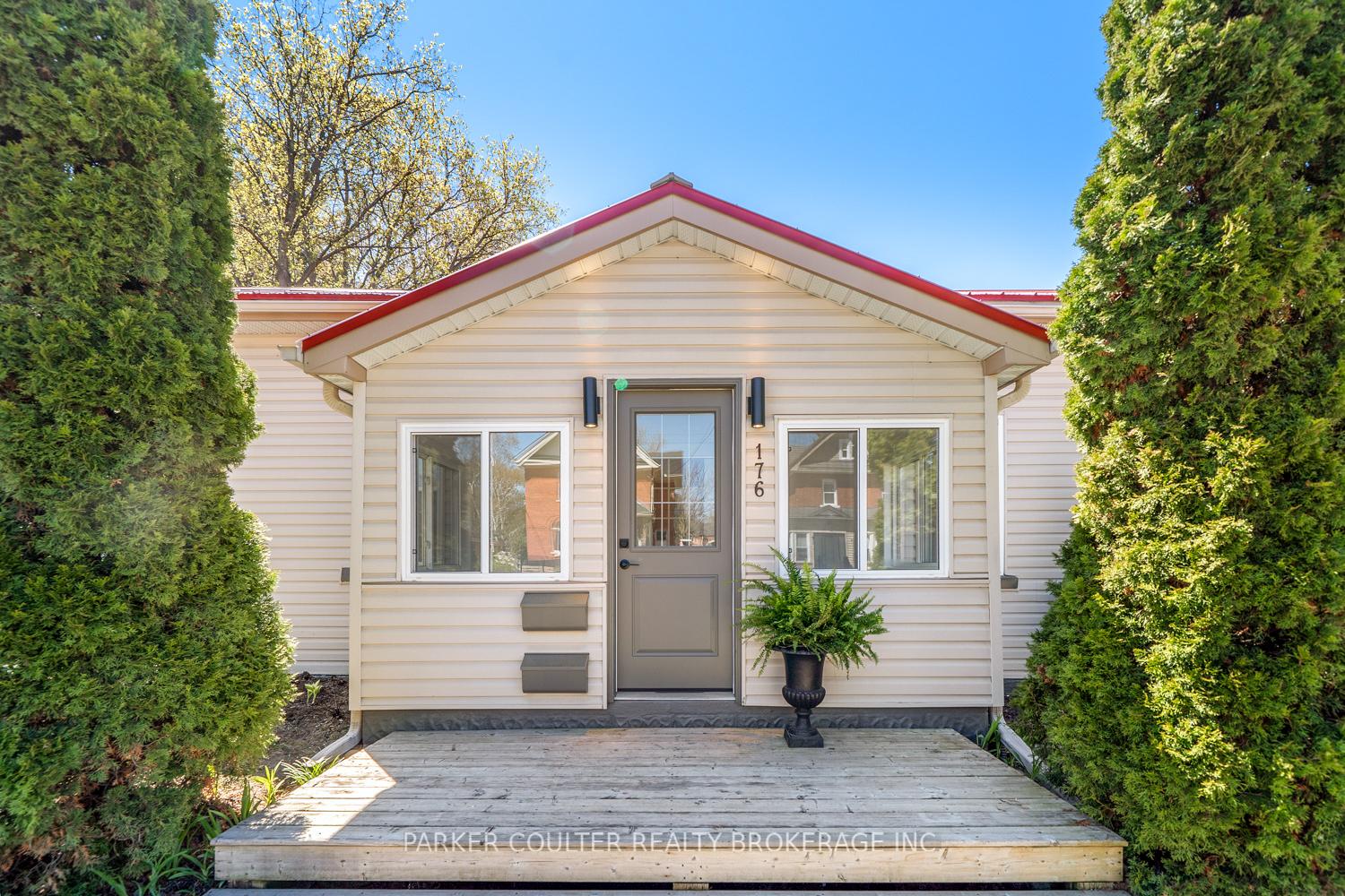 Photo 1 of 176 Sixth Street, Collingwood — HOMEH