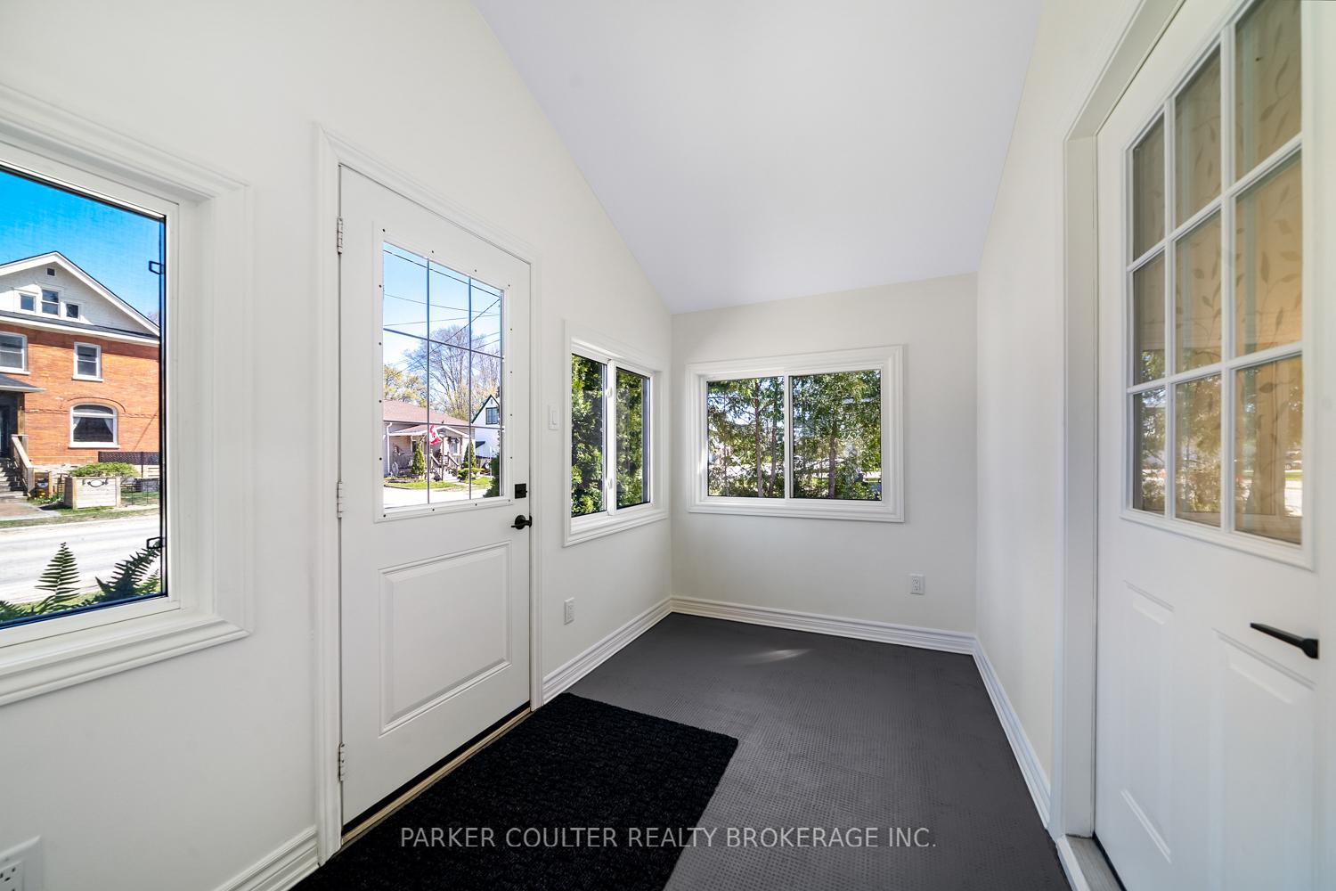Photo 2 of 176 Sixth Street, Collingwood — HOMEH