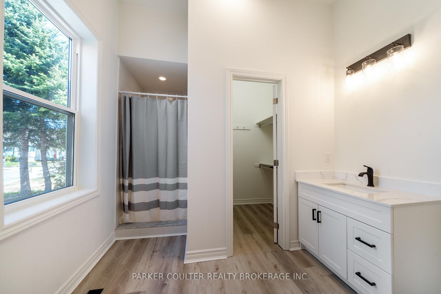 Photo 6 of 176 Sixth Street, Collingwood — HOMEH