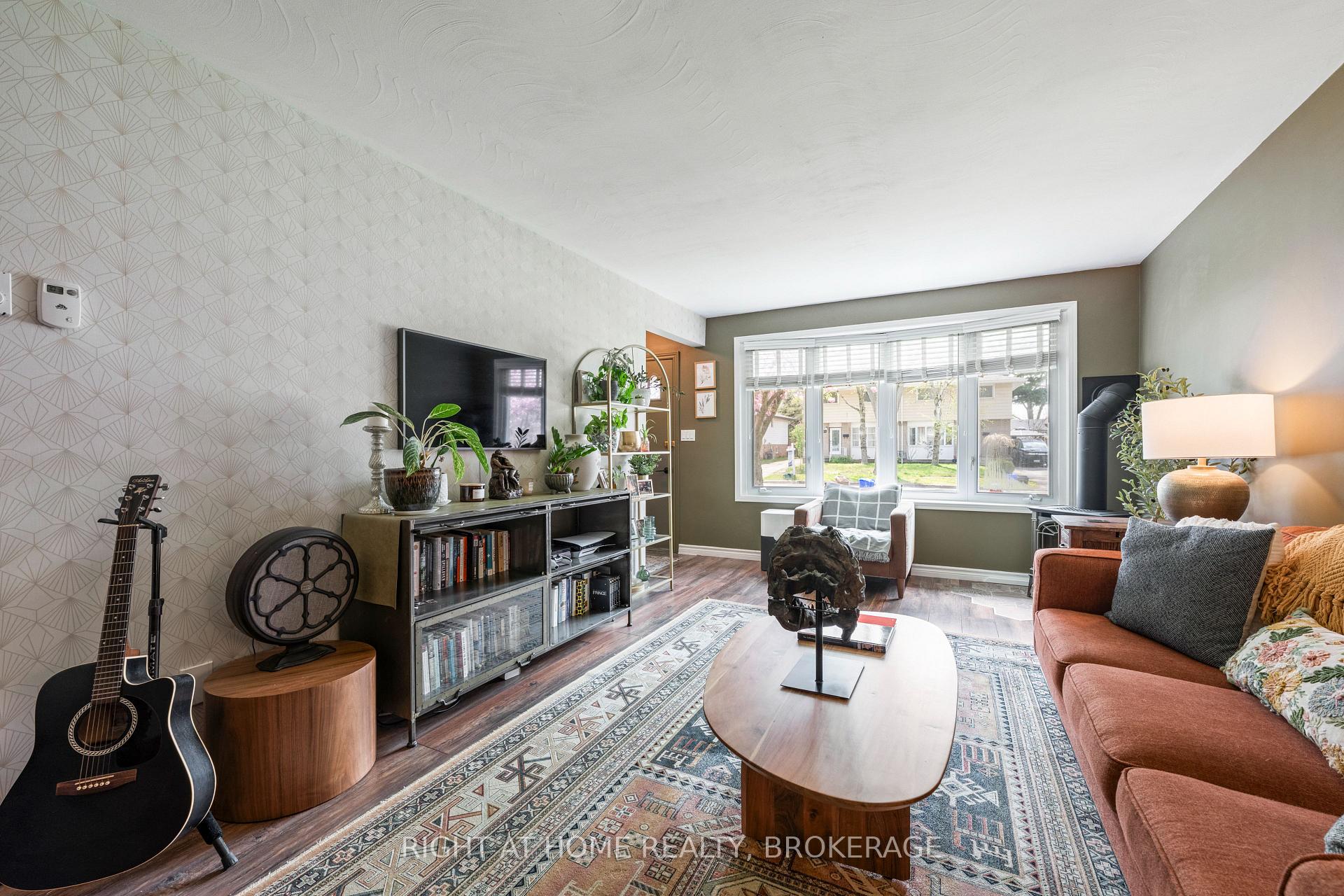 Photo 14 of 6763 Wilinger Street, Niagara Falls, Stamford — HOMEH