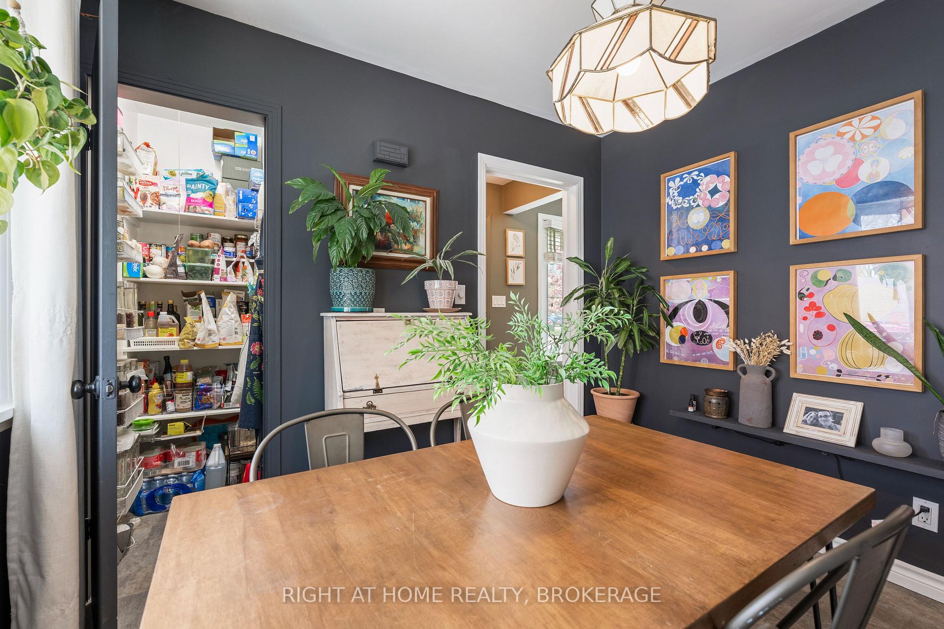 Photo 20 of 6763 Wilinger Street, Niagara Falls, Stamford — HOMEH