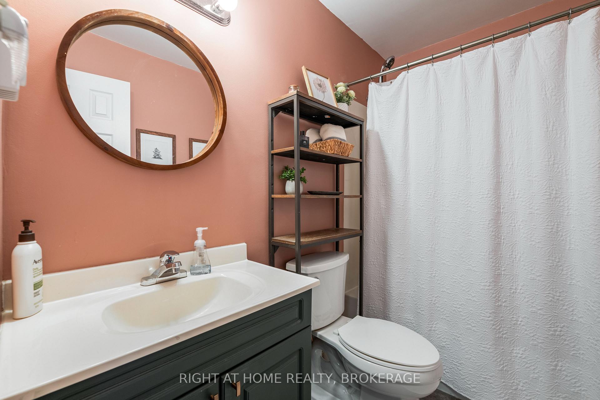 Photo 22 of 6763 Wilinger Street, Niagara Falls, Stamford — HOMEH
