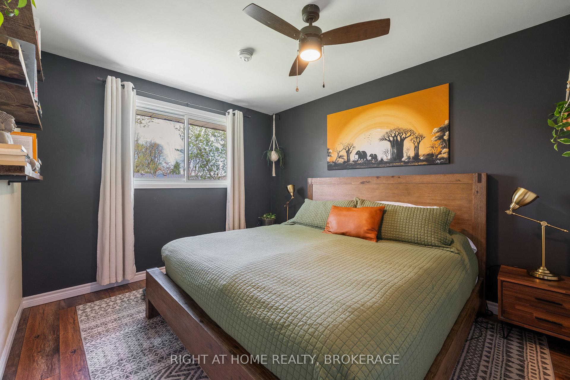 Photo 25 of 6763 Wilinger Street, Niagara Falls, Stamford — HOMEH