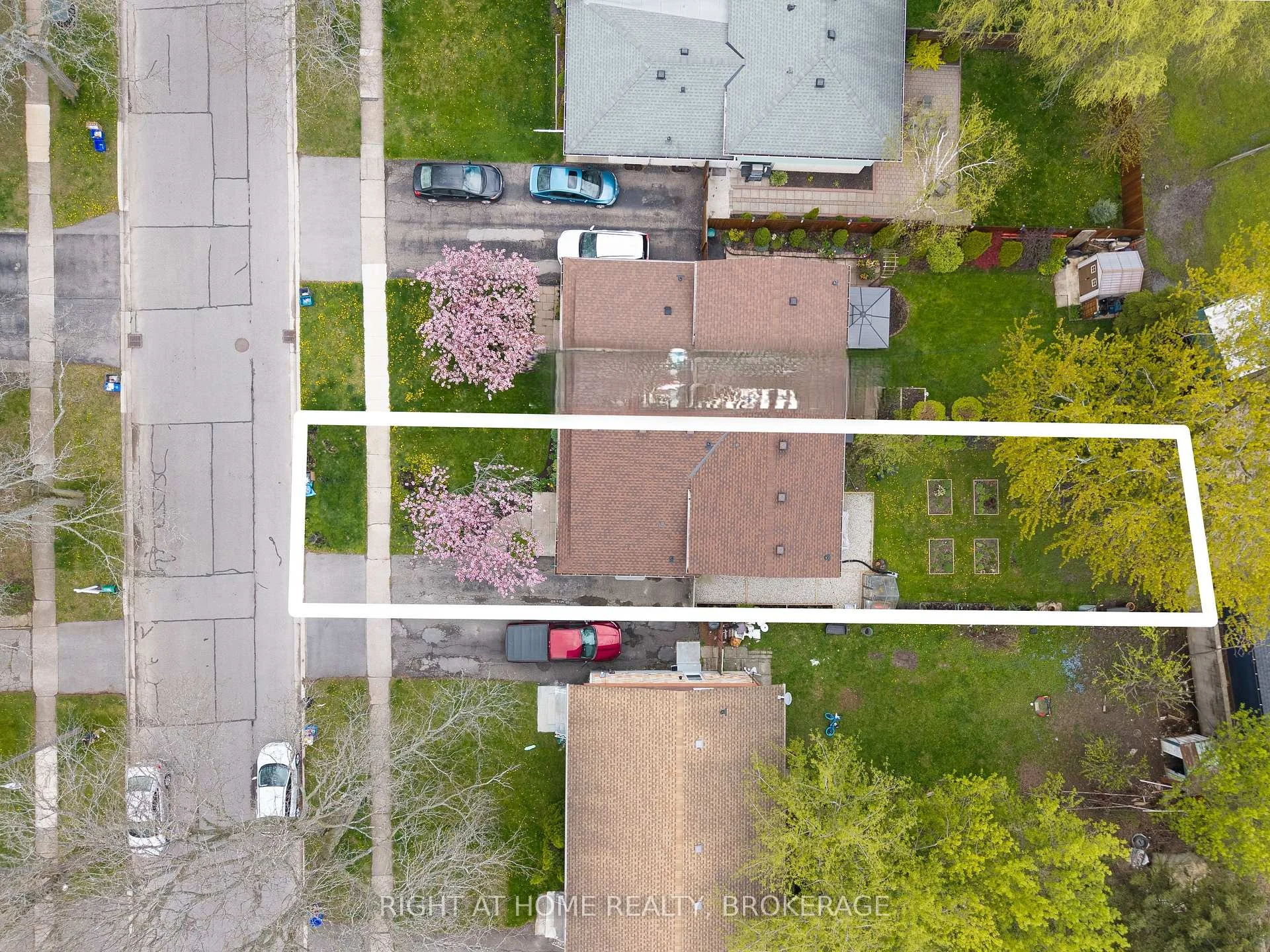 Photo 39 of 6763 Wilinger Street, Niagara Falls, Stamford — HOMEH