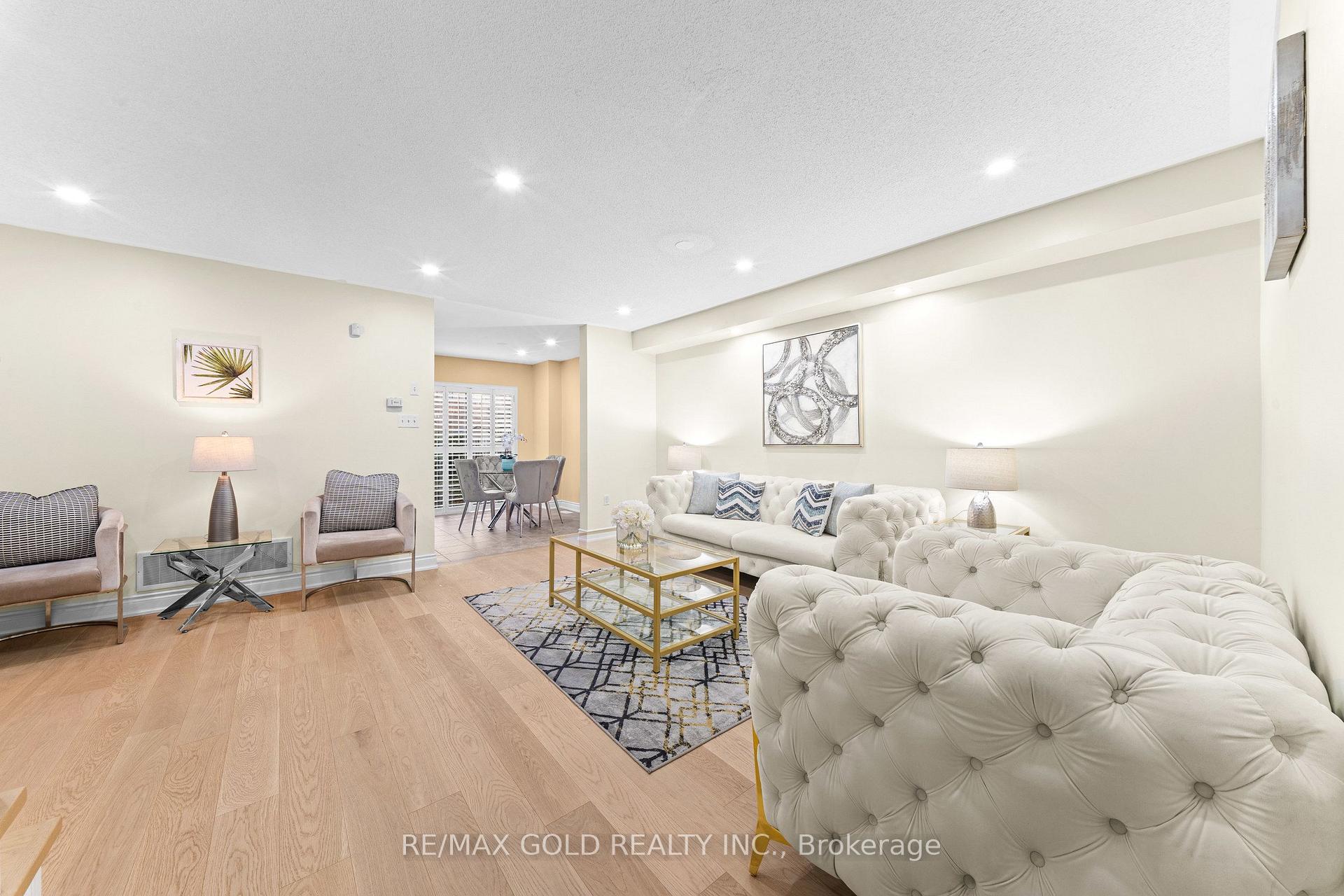 Photo 2 of 107 Crystalview Crescent, Brampton, Bram East — HOMEH