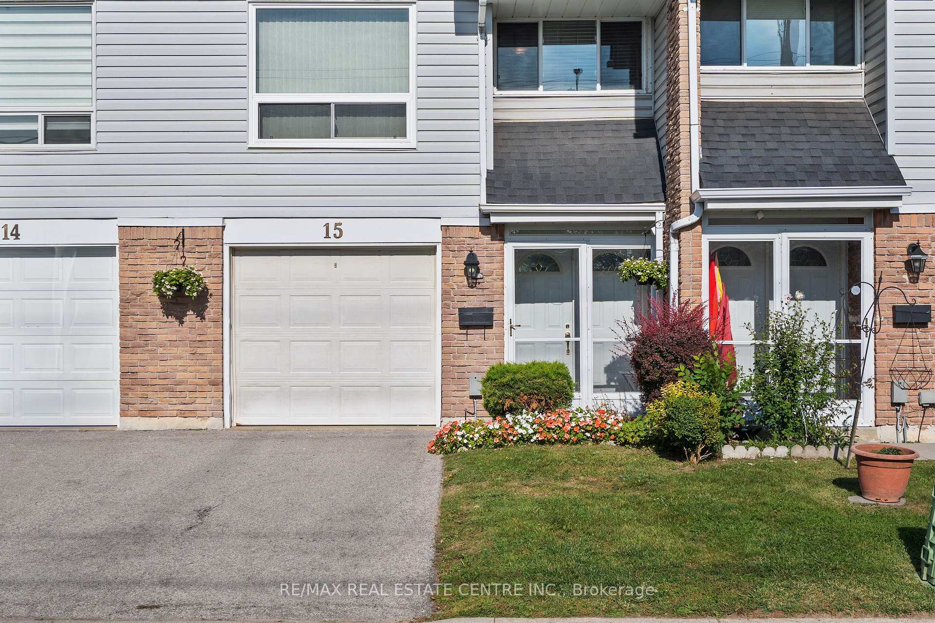 Photo 3 of Unit 15, 33 Celeste Drive, Scarborough, West Hill — HOMEH