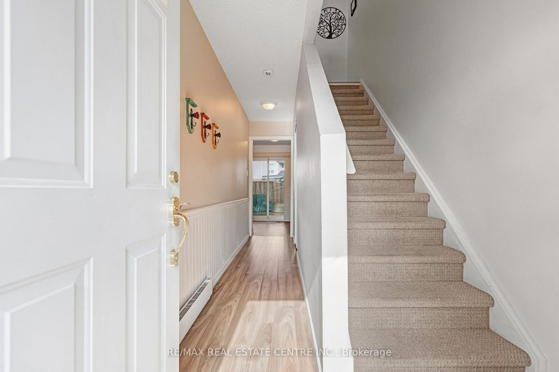 Photo 6 of Unit 15, 33 Celeste Drive, Scarborough, West Hill — HOMEH