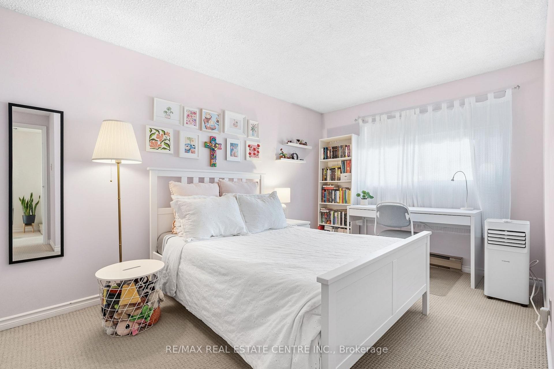 Photo 33 of Unit 15, 33 Celeste Drive, Scarborough, West Hill — HOMEH