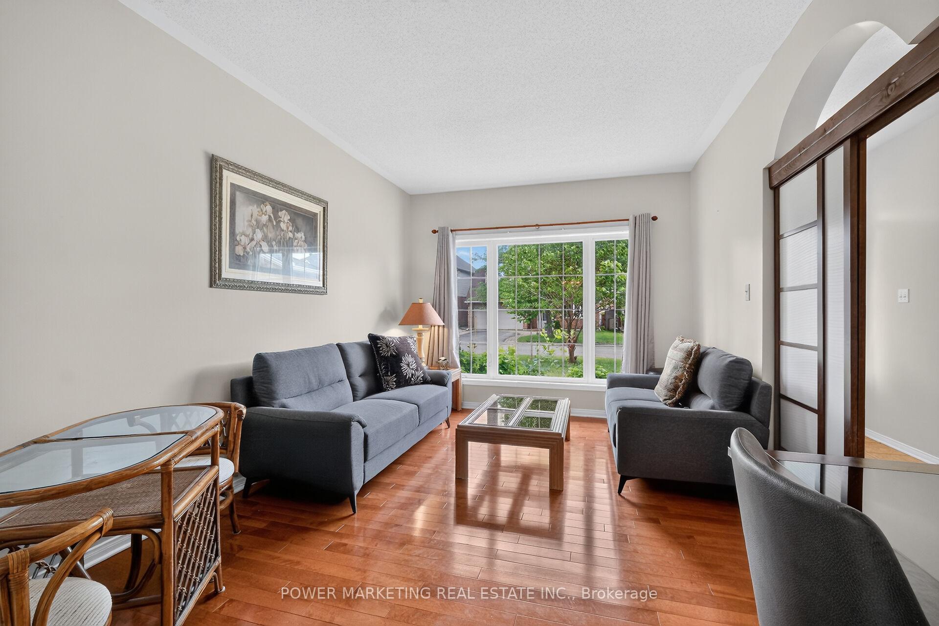 Photo 10 of 2165 Blue Willow Crescent, Ottawa, Chapel Hill South - Orleans Village — HOMEH