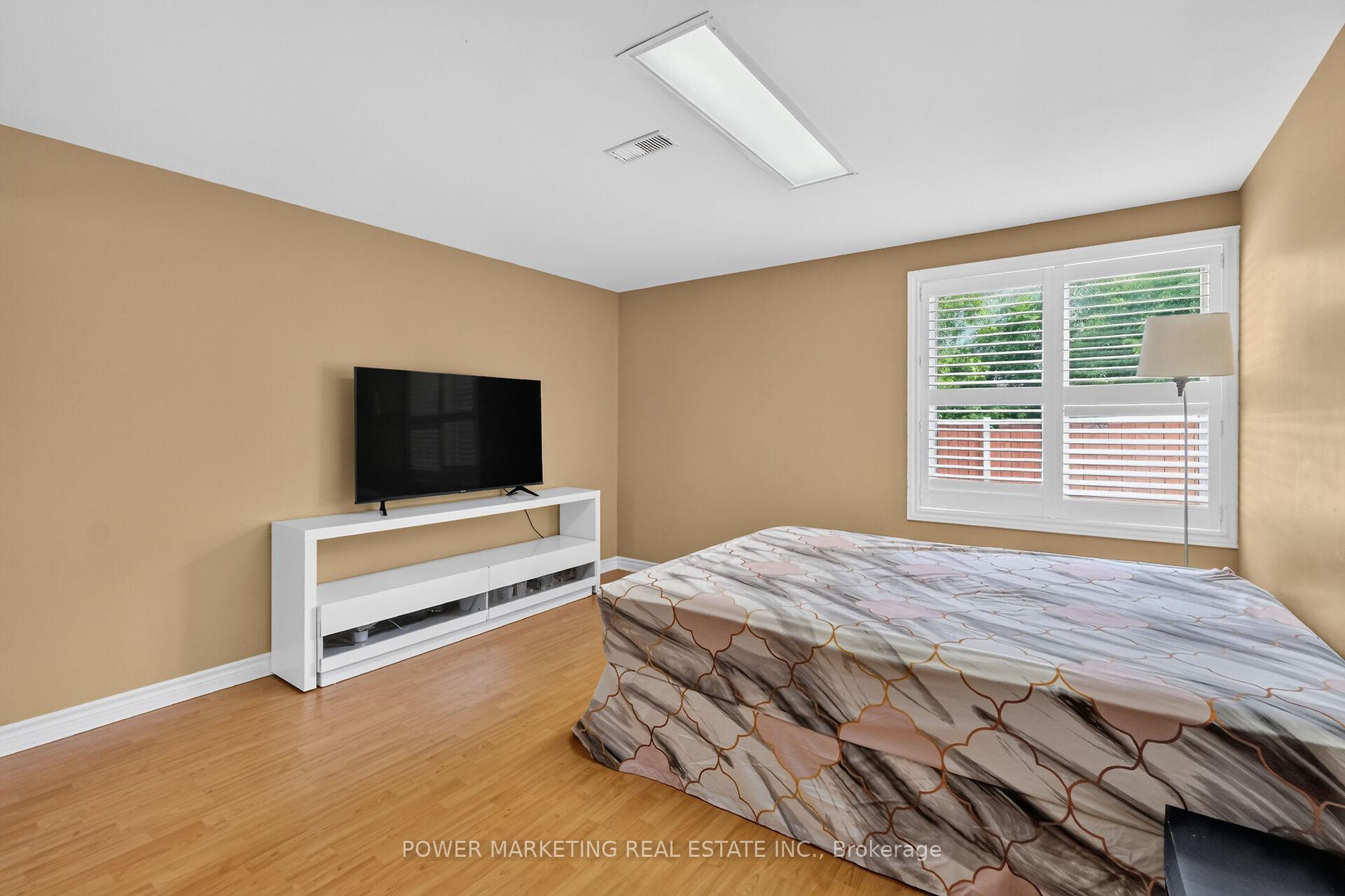 Photo 43 of 2165 Blue Willow Crescent, Ottawa, Chapel Hill South - Orleans Village — HOMEH