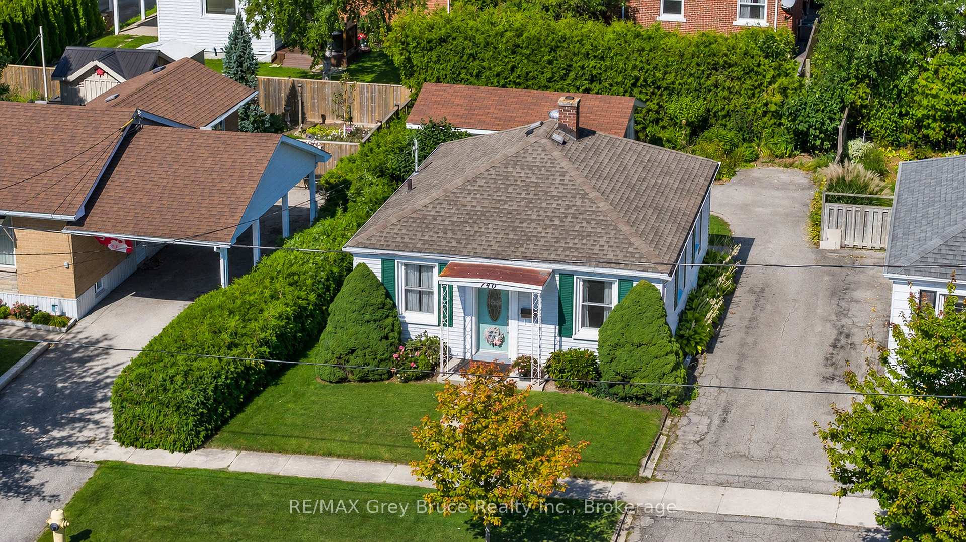 Photo 3 of 740 5th Street E, Owen Sound — HOMEH