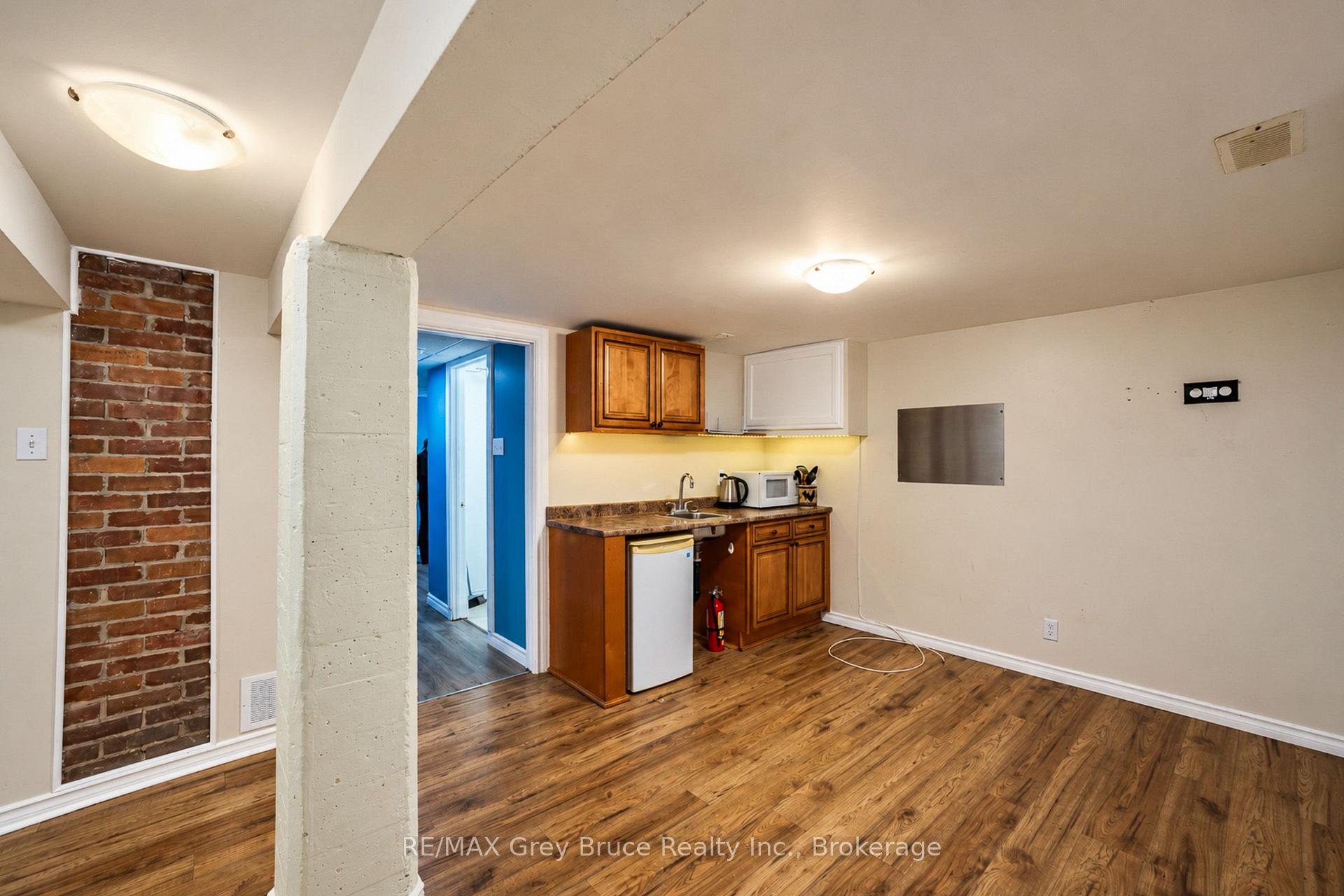 Photo 24 of 740 5th Street E, Owen Sound — HOMEH