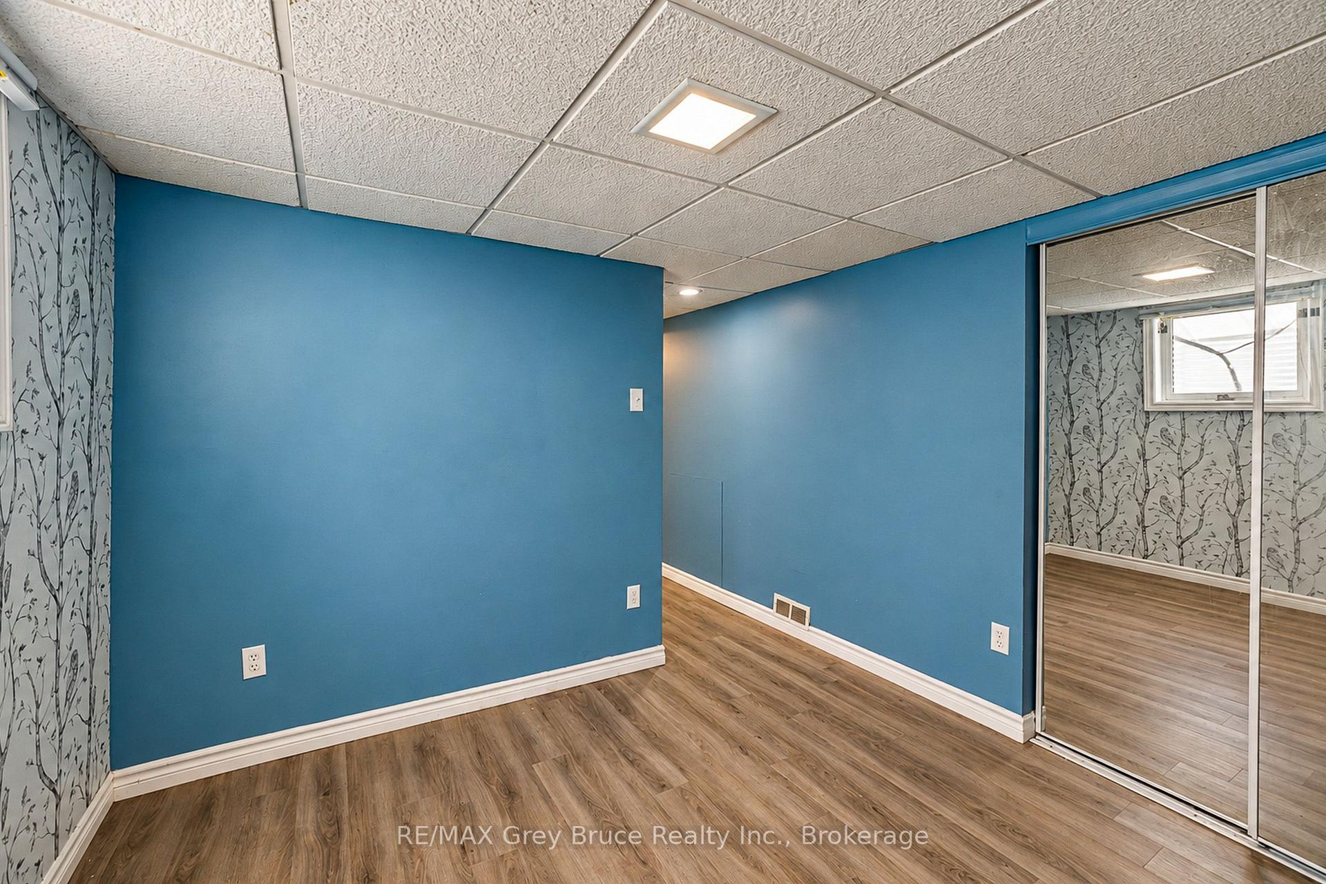 Photo 29 of 740 5th Street E, Owen Sound — HOMEH