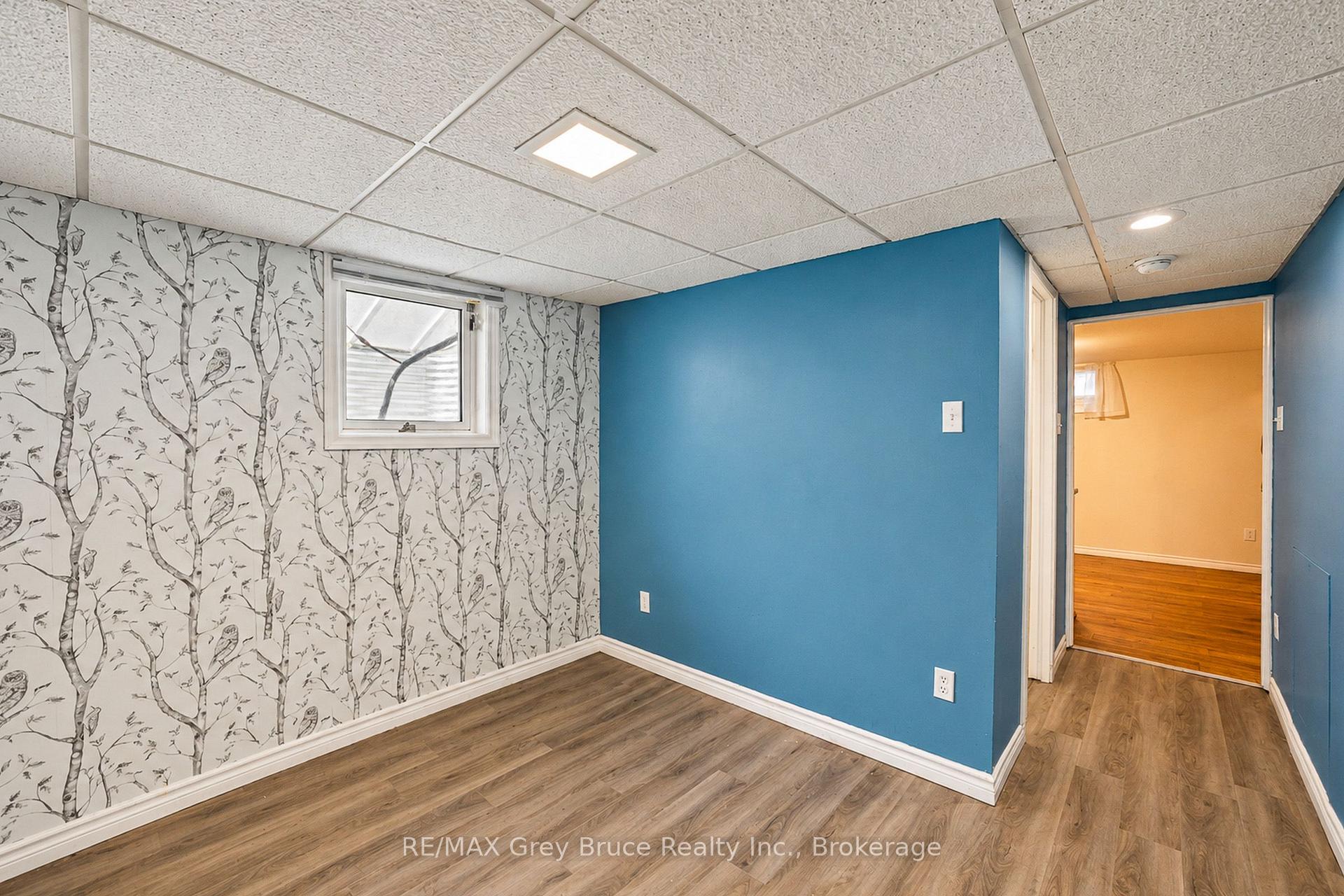 Photo 31 of 740 5th Street E, Owen Sound — HOMEH