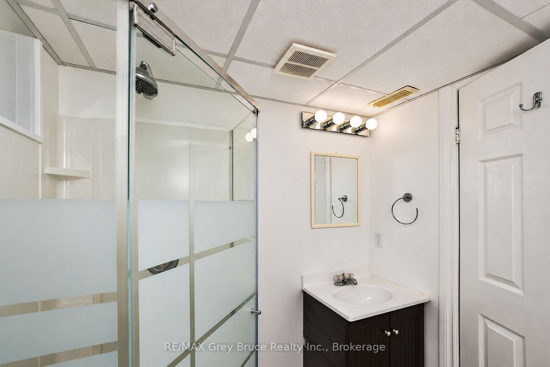 Photo 34 of 740 5th Street E, Owen Sound — HOMEH