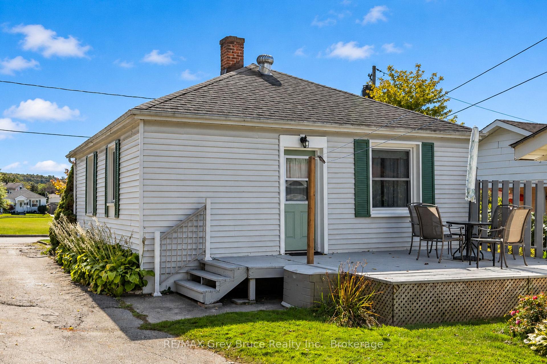 Photo 37 of 740 5th Street E, Owen Sound — HOMEH