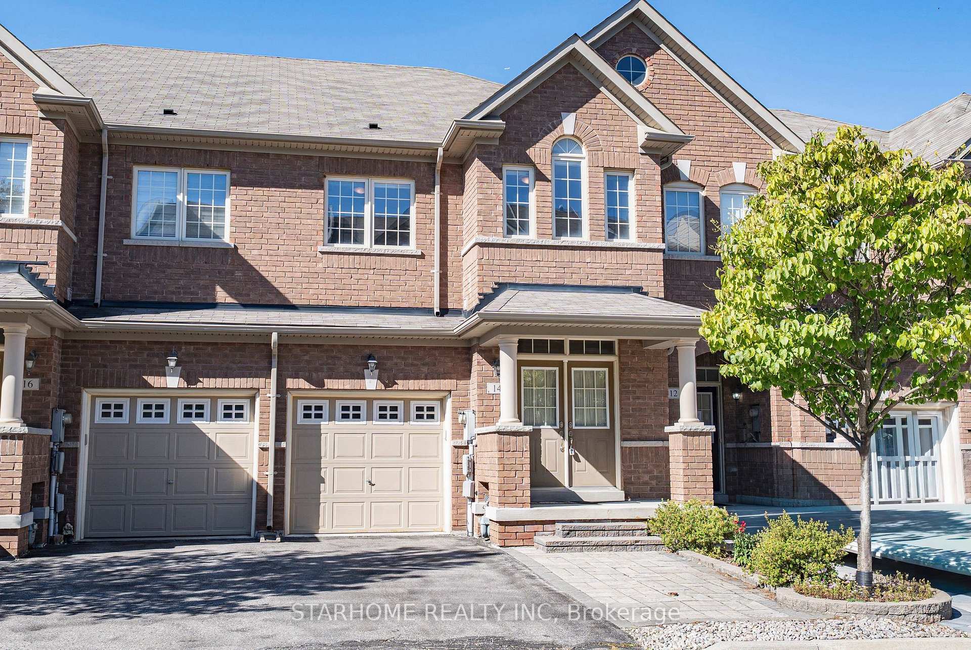 Photo 2 of 14 Valliere Drive, Markham, Berczy — HOMEH