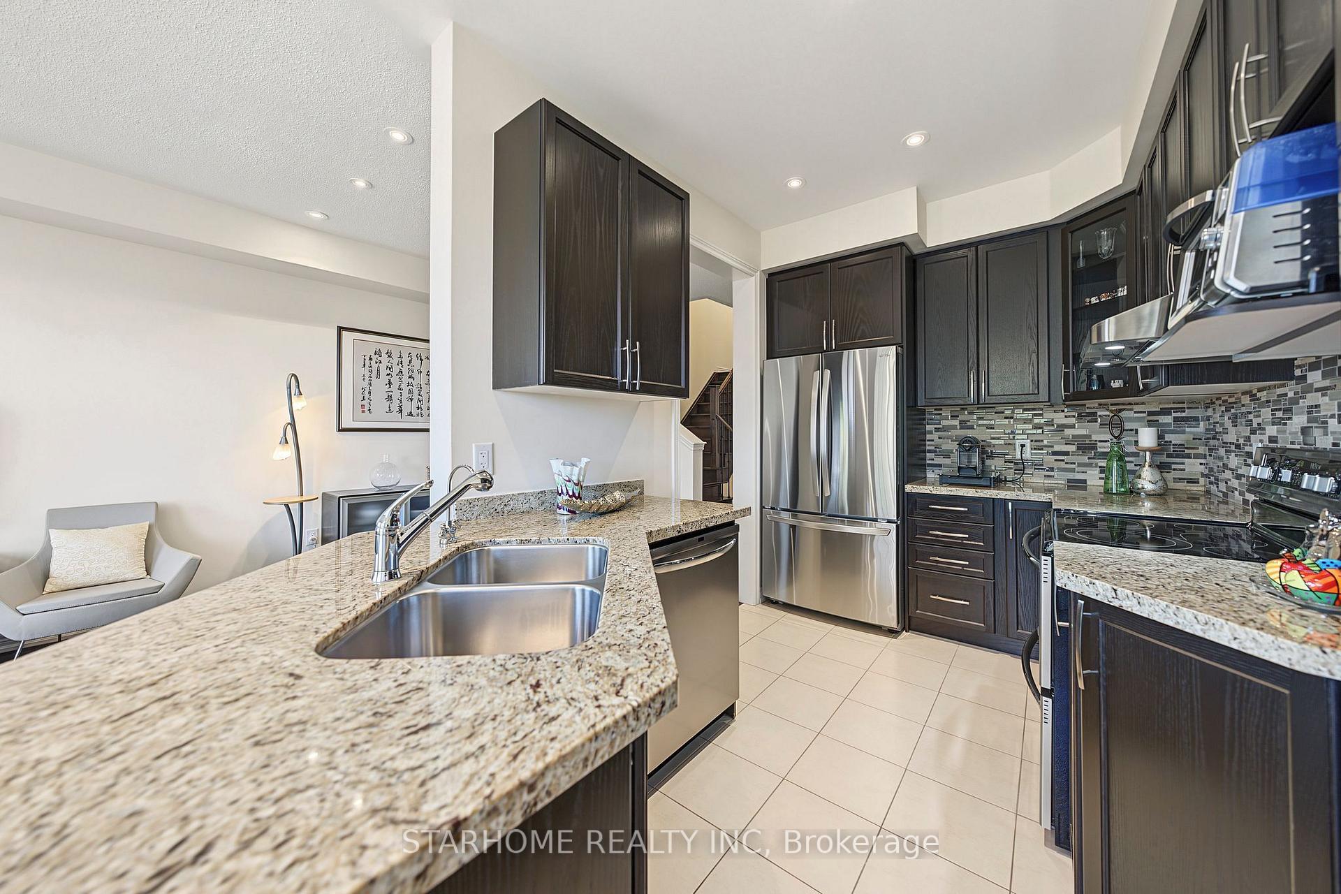 Photo 7 of 14 Valliere Drive, Markham, Berczy — HOMEH