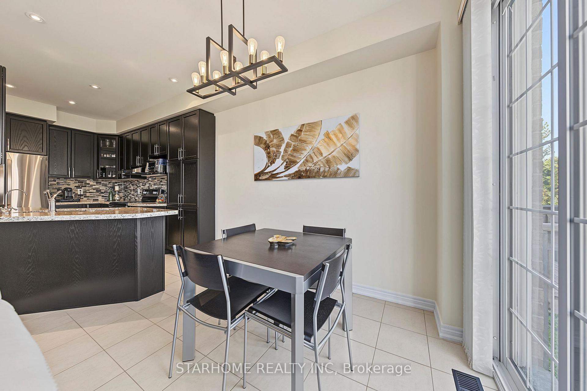 Photo 16 of 14 Valliere Drive, Markham, Berczy — HOMEH