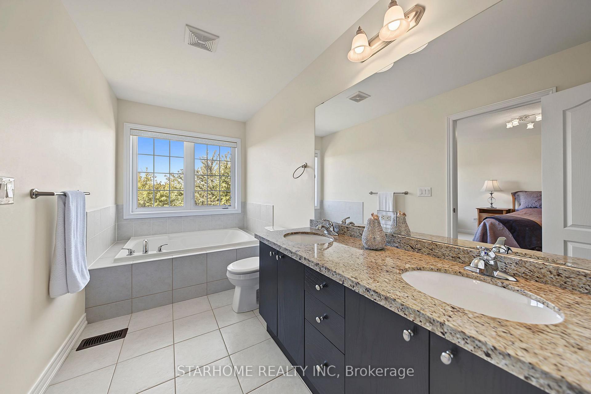 Photo 24 of 14 Valliere Drive, Markham, Berczy — HOMEH